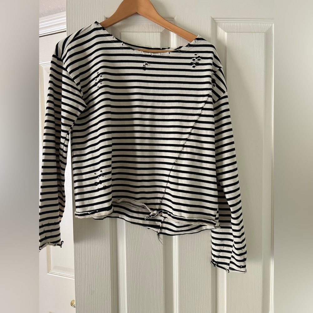 FATE, size L, distressed short striped sweatshirt, never worn